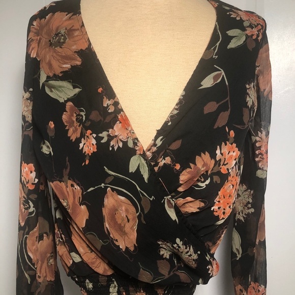 - Womens Black/Pink Floral Summer Blouse. SizeSmall - Picture 2 of 8